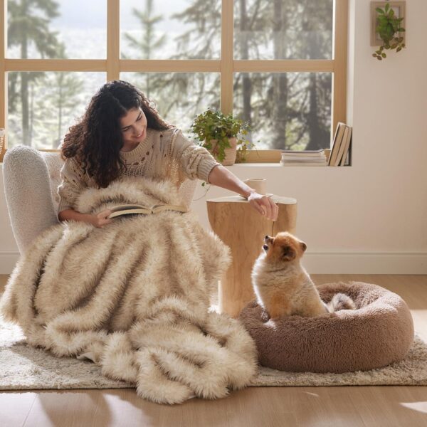 Limited Time Deal 31%OFF! Bedsure Calming Dog Bed for Small Dogs - Image 5