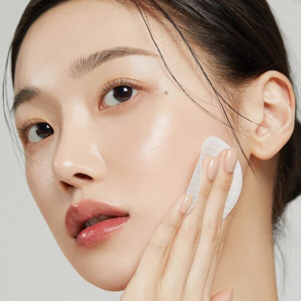 Limited Time Deal 52%OFF! Medicube Zero Pore Pads 2.0, Dual-Textured Facial Toner Pads - Image 7